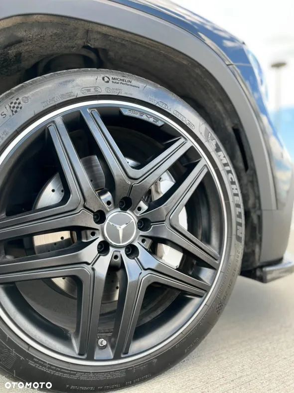 Mercedes-Benz GLB AMG 35 4-Matic - 4