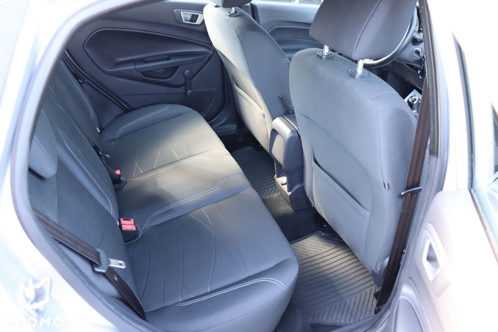 Ford Fiesta - 9