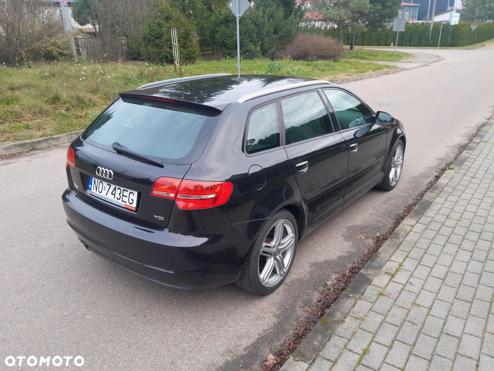 Audi A3 Sportback 2.0 TDI DPF quattro S line Sportpaket - 5