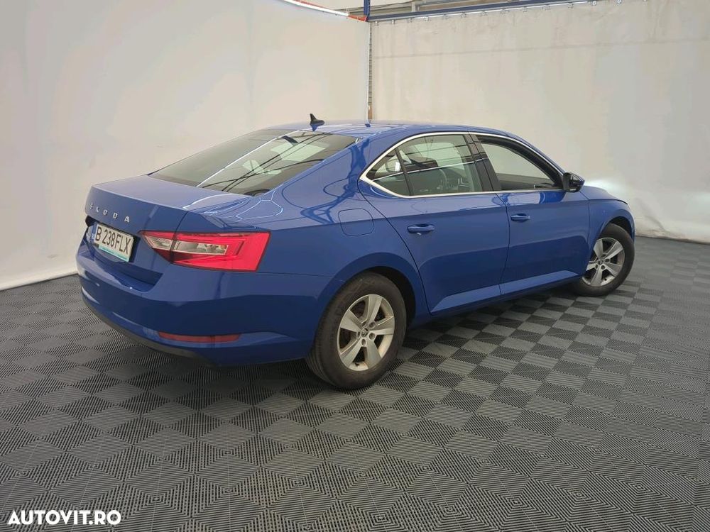 Skoda Superb 1.5 TSI DSG Ambition - 2