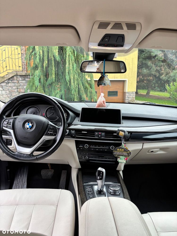 BMW X5 xDrive25d - 9
