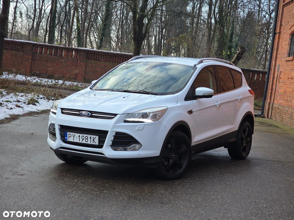 Ford Kuga 1.6 EcoBoost 2x4 Titanium - 4