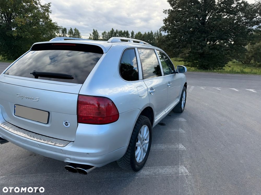 Porsche Cayenne - 25