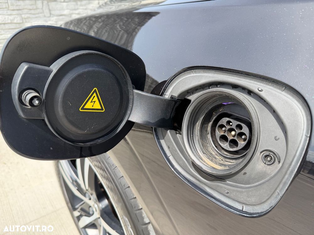 Volvo XC 60 T8 Twin Engine AWD Inscription - 17