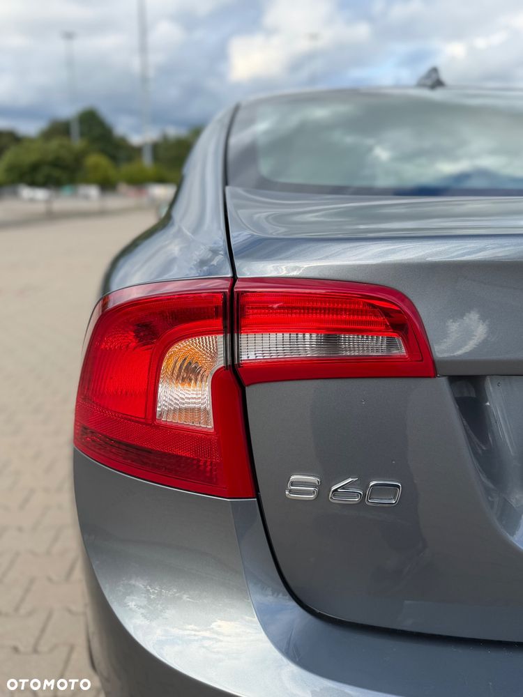 Volvo S60 T5 Geartronic Momentum - 36