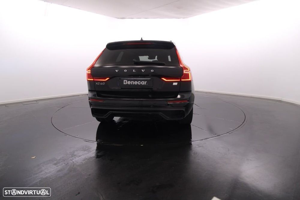 Volvo XC 60 2.0 T6 PHEV Plus Dark AWD - 6