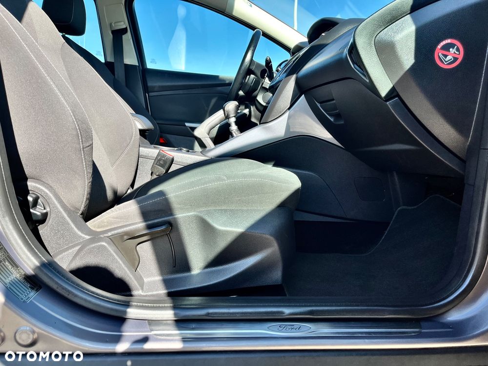 Ford Focus 1.0 EcoBoost Titanium - 12