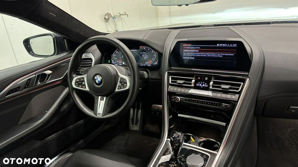BMW Seria 8 - 11