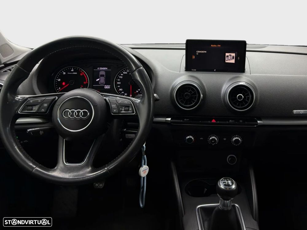 Audi A3 Sportback 1.6 TDI Design - 9