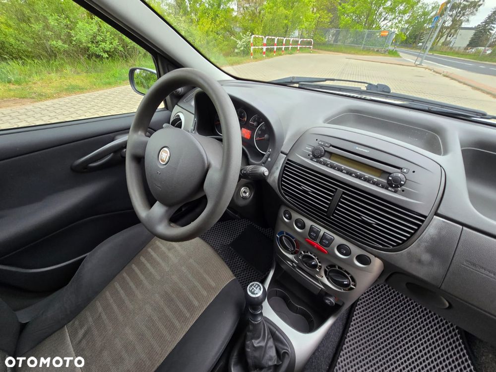 Fiat Punto - 25