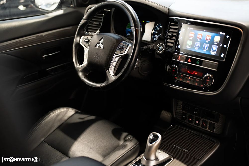 Mitsubishi Outlander 2.4 Instyle - 39