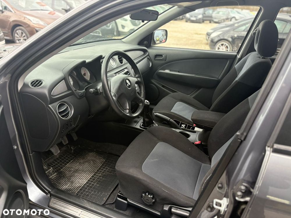 Mitsubishi Outlander 2.0 Comfort - 12