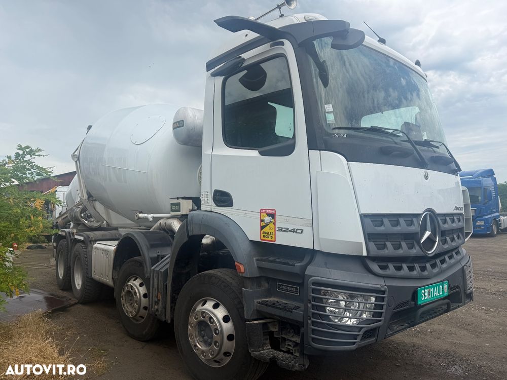 Mercedes-Benz Arocs 3240 - 2