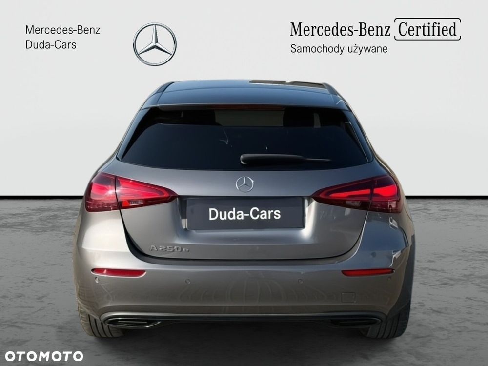 Mercedes-Benz Klasa A 250 e PHEV Progressive 8G-DCT - 4