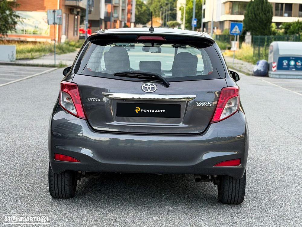 Toyota Yaris 1.4 D-4D - 3