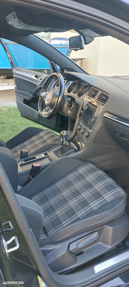 Volkswagen Golf 2.0 TDI DPF BMT GTD - 8