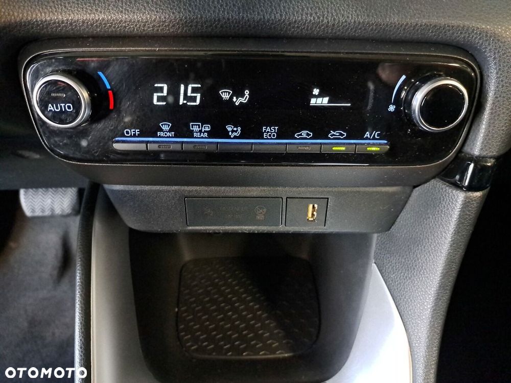 Toyota Yaris Hybrid 1.5 Comfort - 26