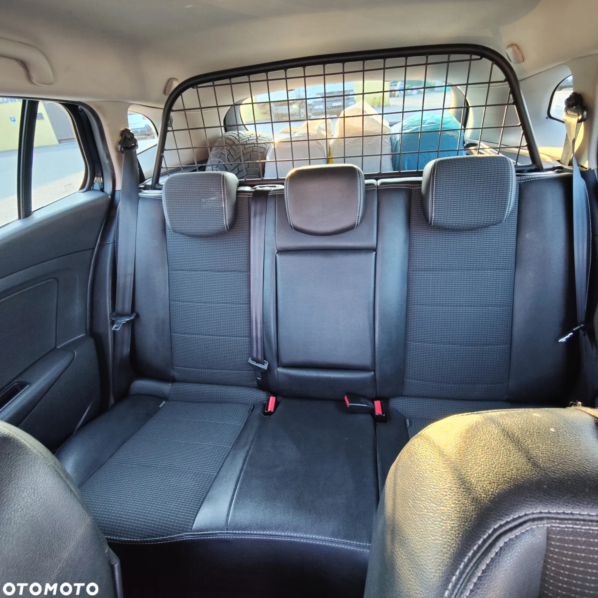 Renault Megane Grandtour TCe 180 GT - 10