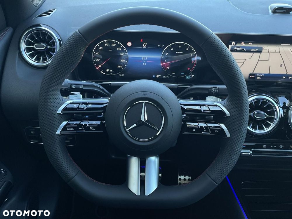Mercedes-Benz GLA - 19