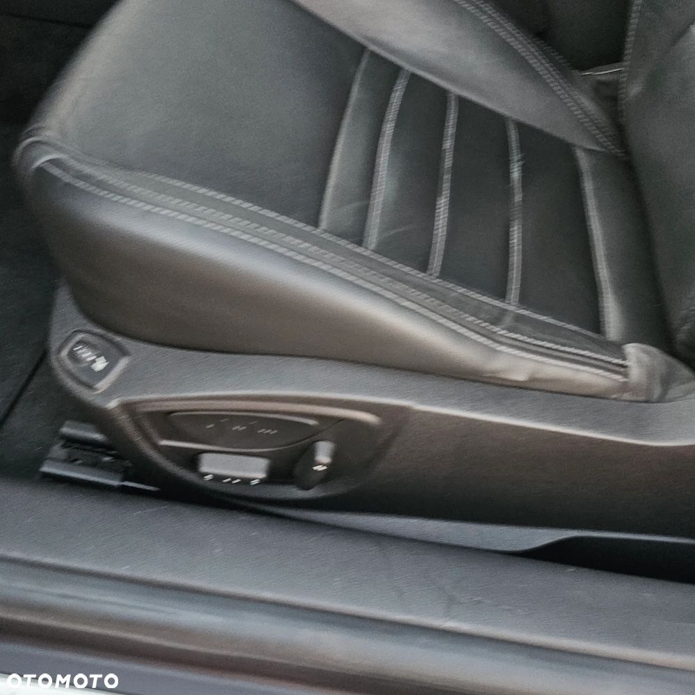 Renault Laguna TCe 170 - 17