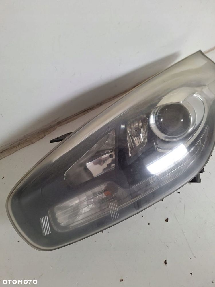 lampa reflektor lewy przod soczewka led kia carens iv 2013- europa - 2