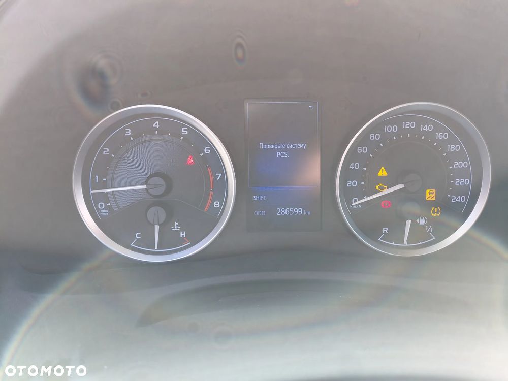 Toyota Corolla 1.6 Active EU6 - 12