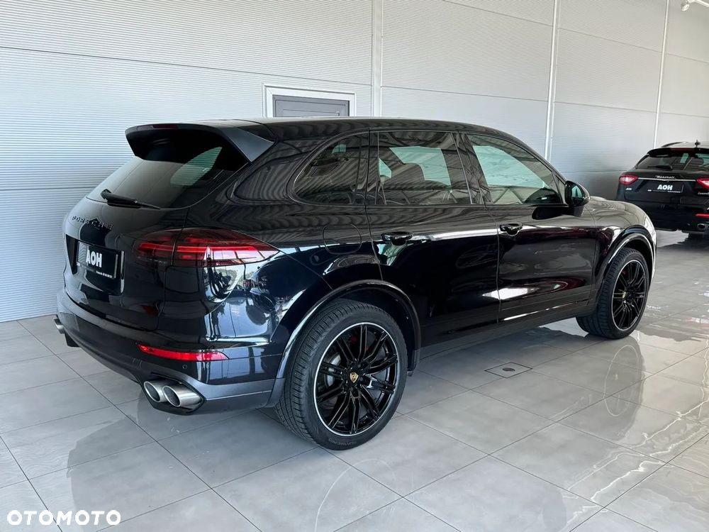 Porsche Cayenne S Diesel Platinum Edition - 9