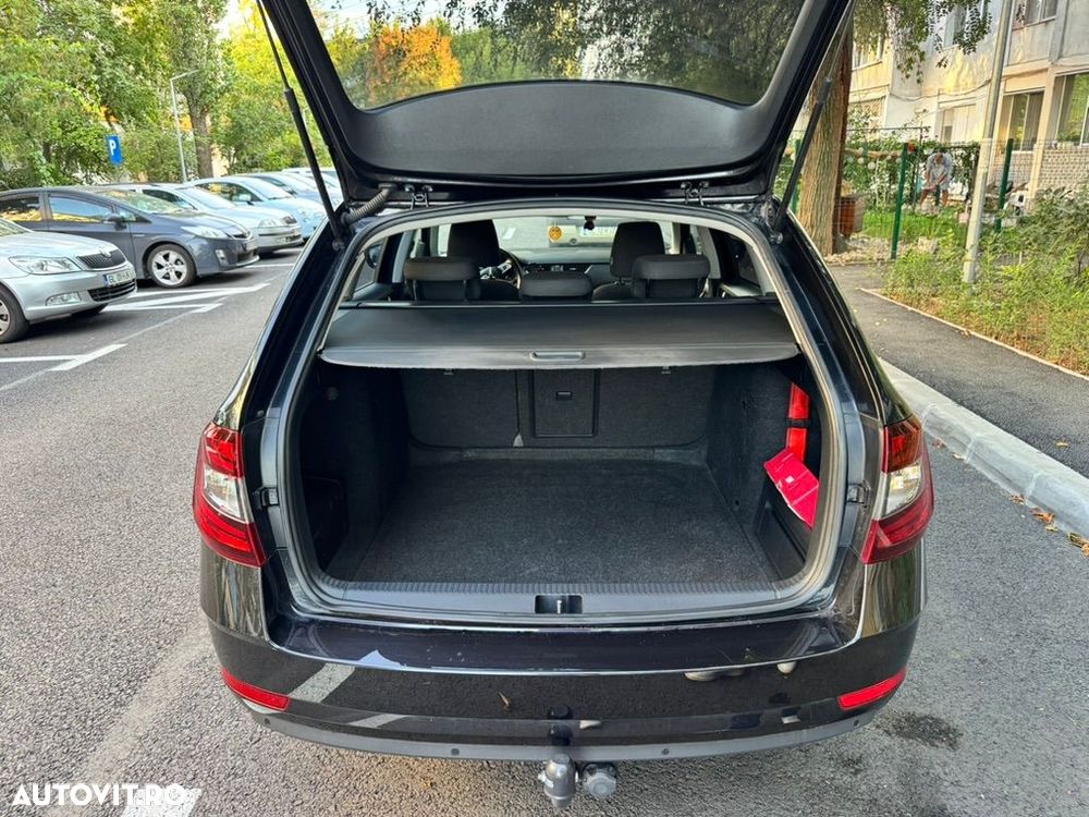 Skoda Octavia 1.6 TDI DSG Style - 29
