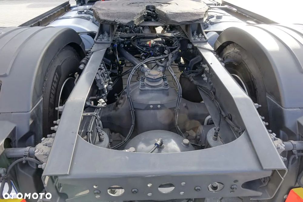 Volvo FH 460 GLOBETROTTER / STANDARD/ AUTOMAT / EURO 6 / 2 ZBIORNIKI PALIWA / KLIMATYZACJA POSTOJOWA/ LODÓWKA - 13