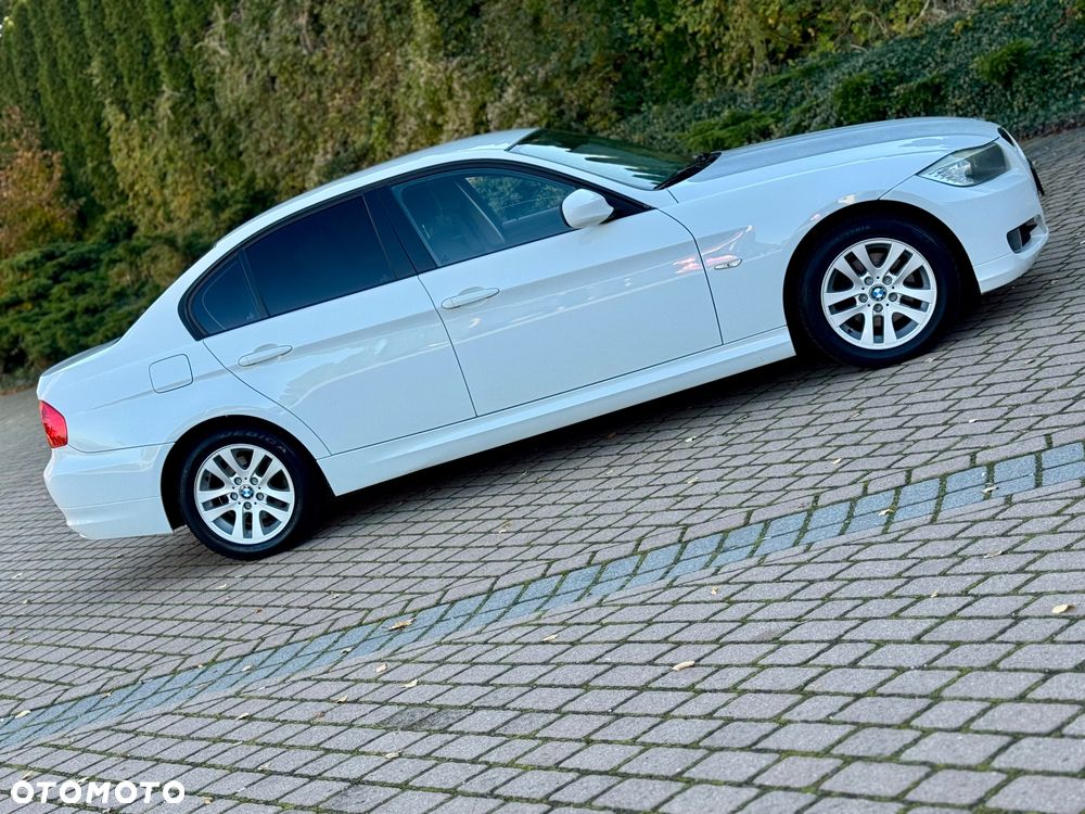 BMW Seria 3 318d Modern Line - 25