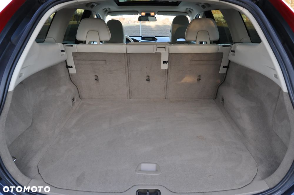 Volvo XC 60 - 29