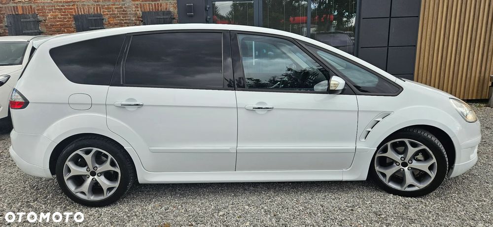 Ford S-Max - 21
