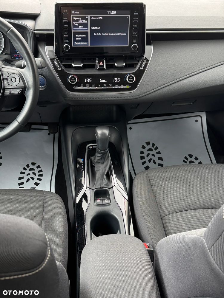 Toyota Corolla 1.8 Hybrid Comfort - 8