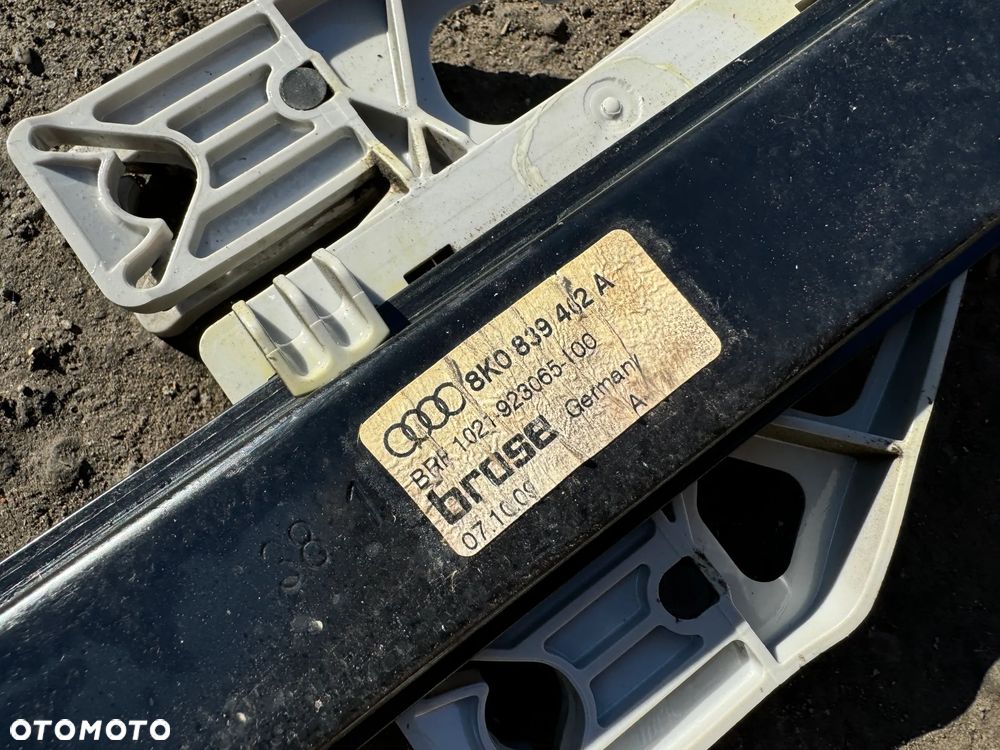 Mechanizm podnośnik szyby Audi A4 B8 prawy tył 8K0839462A OE - 2