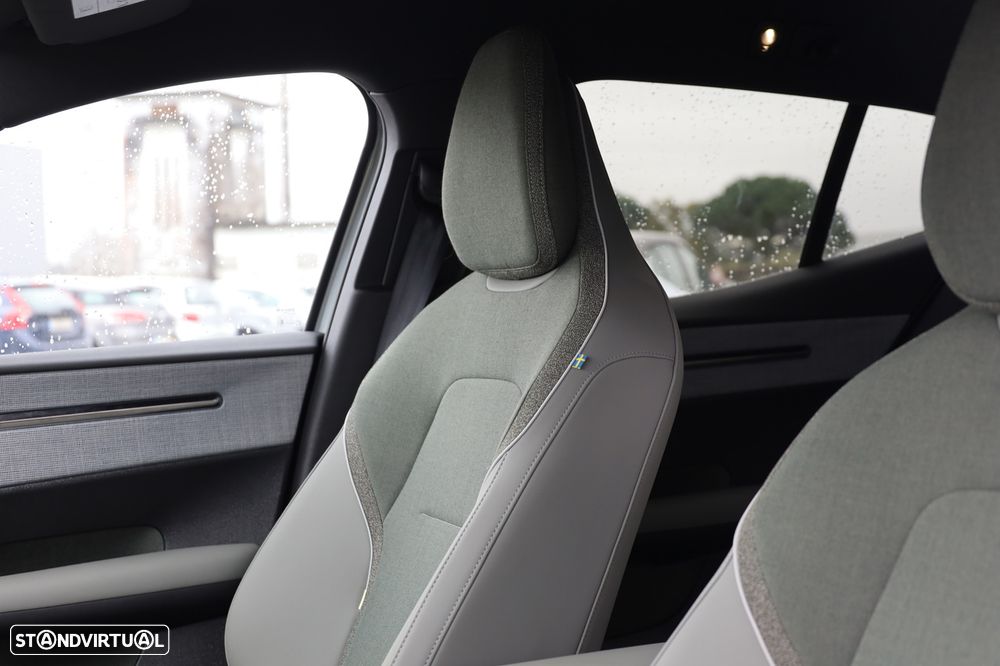 Volvo EX30 51 kWh Single Motor Plus - 9