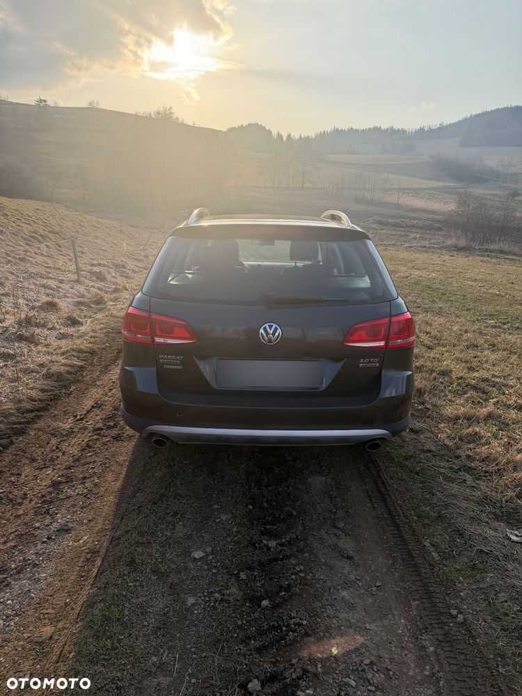 Volkswagen Passat 2.0 TDI Comfortline DSG - 9