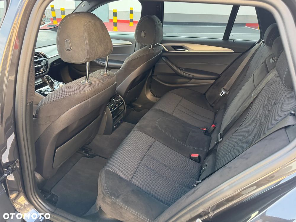 BMW Seria 5 540d xDrive Sport Line - 12
