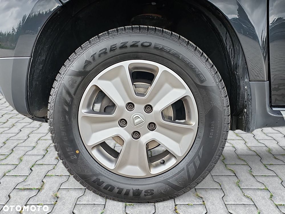 Dacia Duster 1.6 SCe Laureate S&S - 10