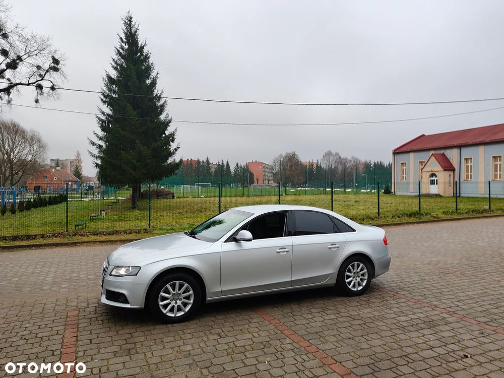Audi A4 Limousine - 19