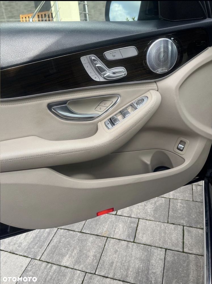 Mercedes-Benz Klasa C 300 7G-TRONIC - 9