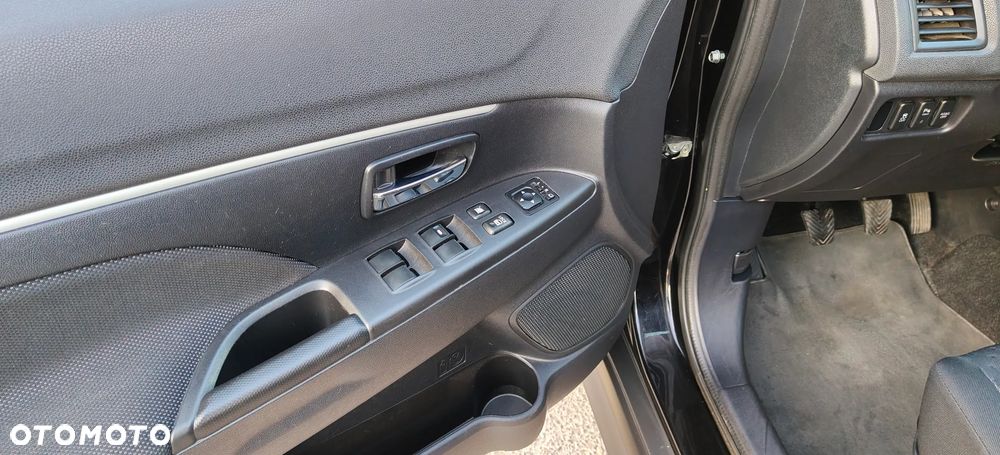 Mitsubishi ASX - 13