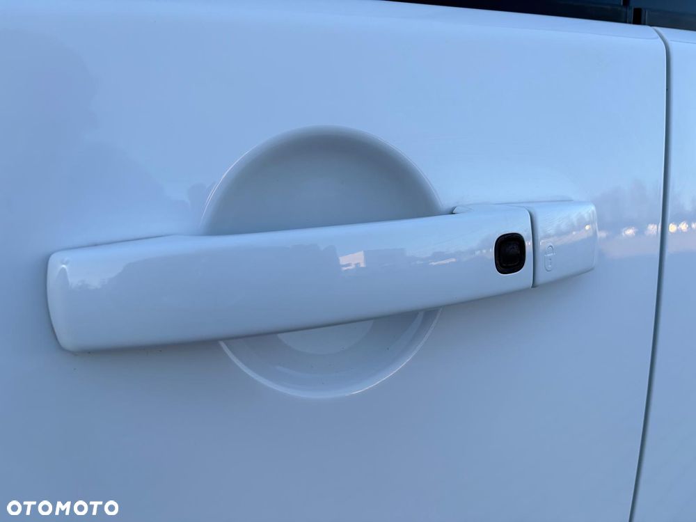 Land Rover Discovery 3.0 Si6 HSE Luxury - 9