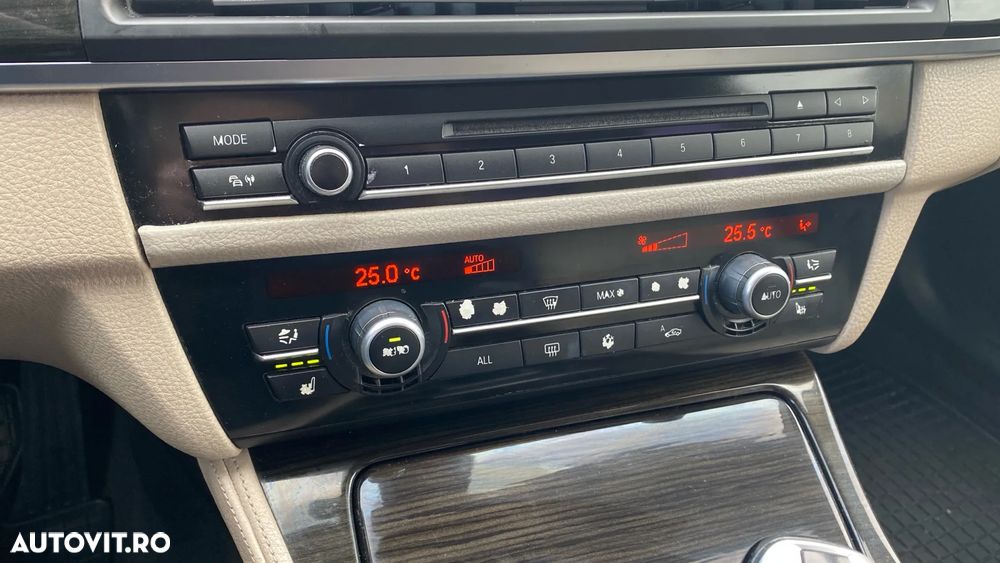 BMW Seria 5 530d Sport-Aut. - 16