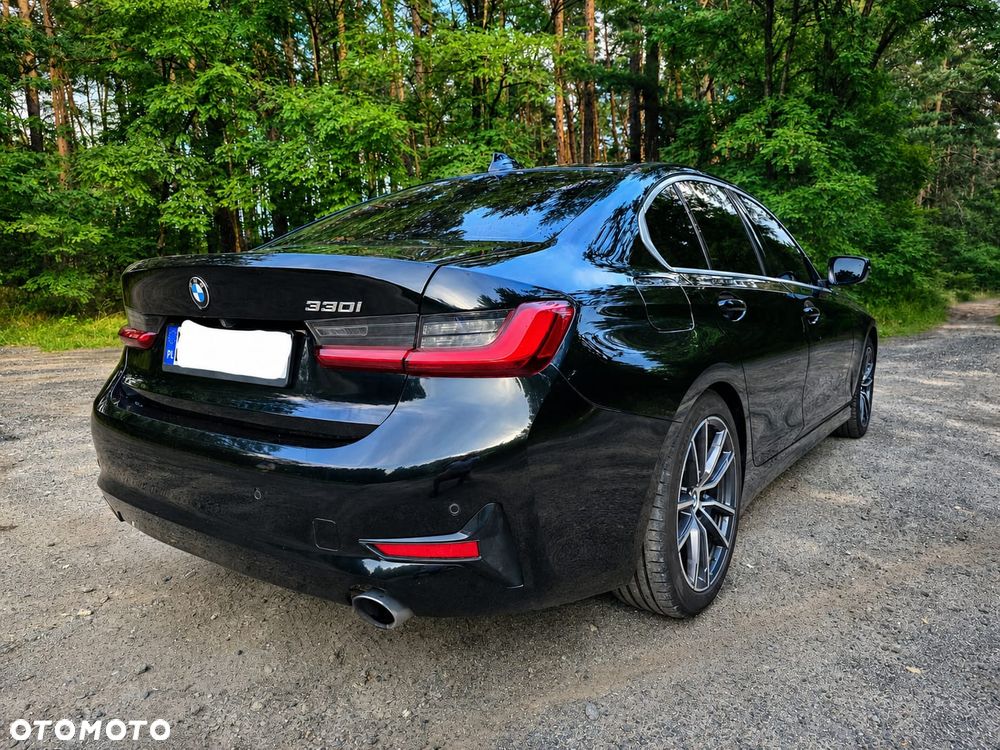 BMW Seria 3 330i Sport - 7