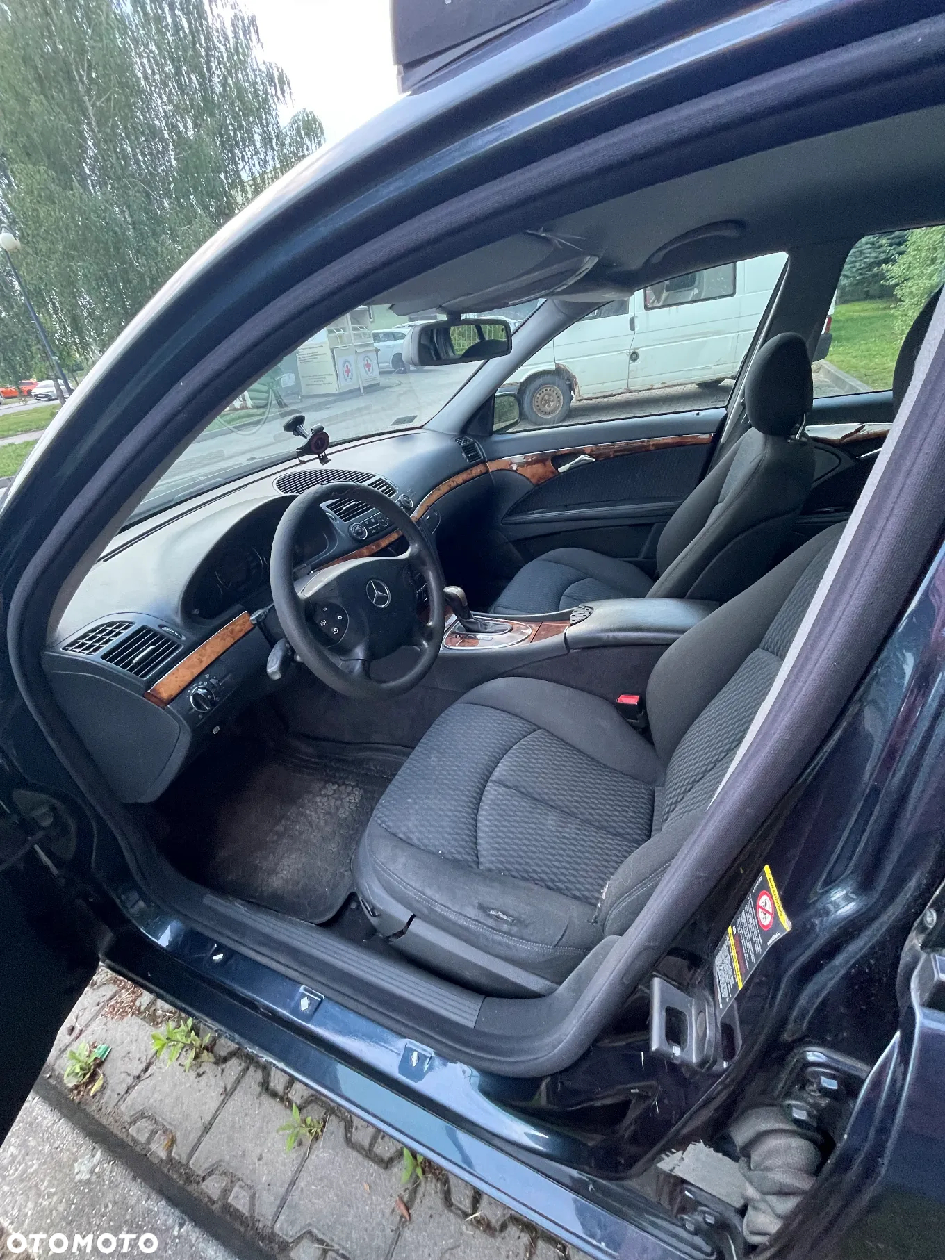 Mercedes-Benz Klasa E 220 T CDI Automatik Elegance - 14