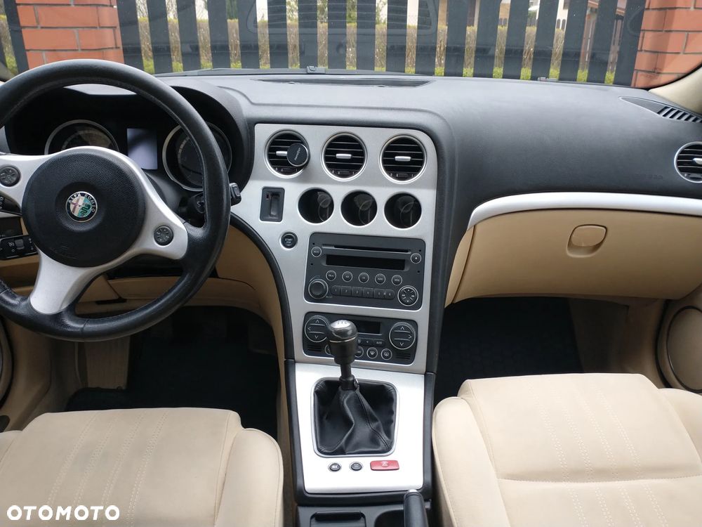 Alfa Romeo 159 - 8