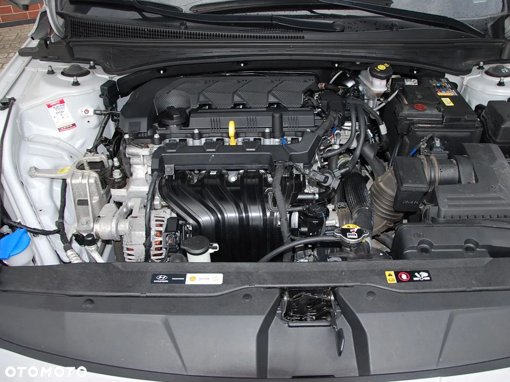 Hyundai Elantra 1.6 Smart CVT - 26