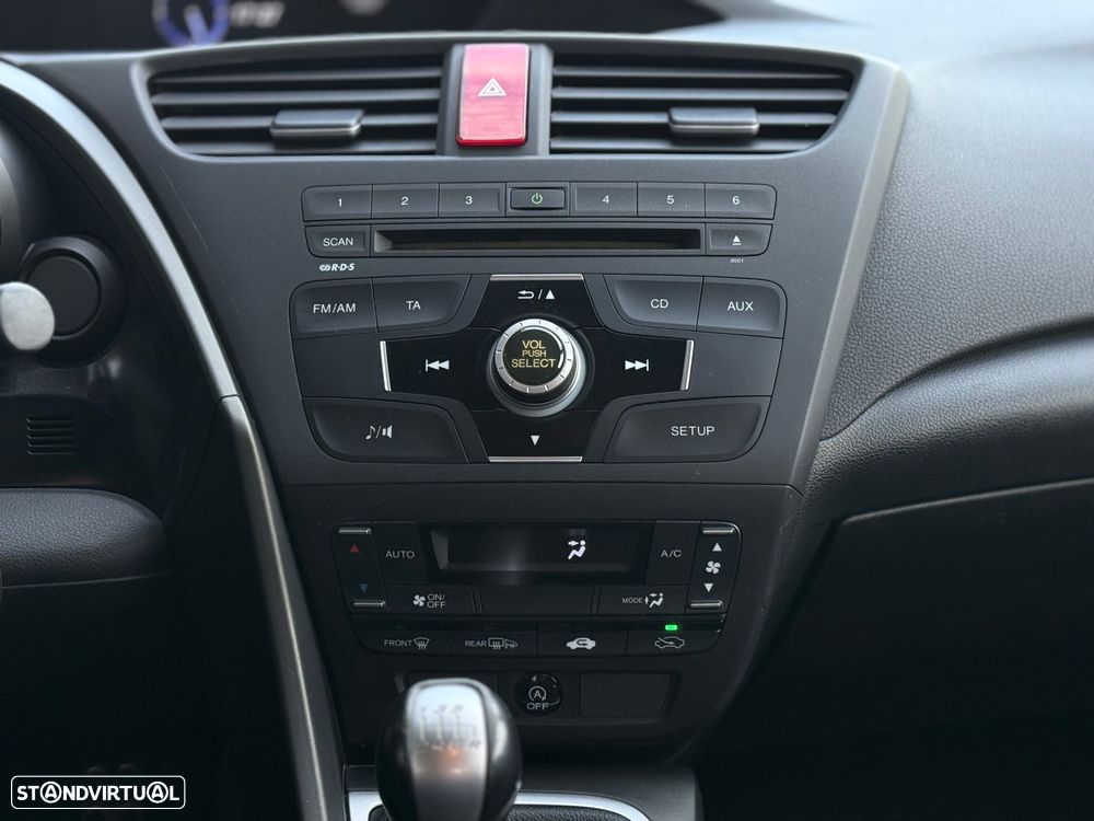 Honda Civic 1.4 i-VTEC - 17