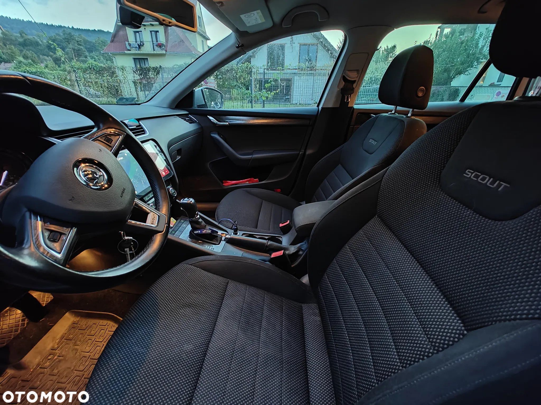 Skoda Octavia Scout 2.0 TDI 4x4 DSG - 9