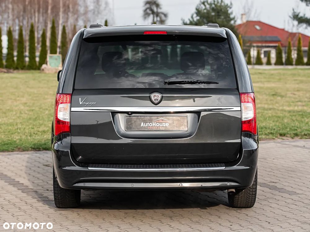 Lancia Voyager 3.6 Platinum - 9